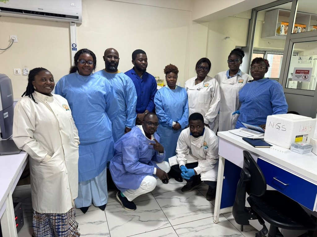 Successful Oxford Nanopore Installation and Training in Cameroon.